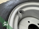 Reifen mit Felge - 300/65-12 - Detail